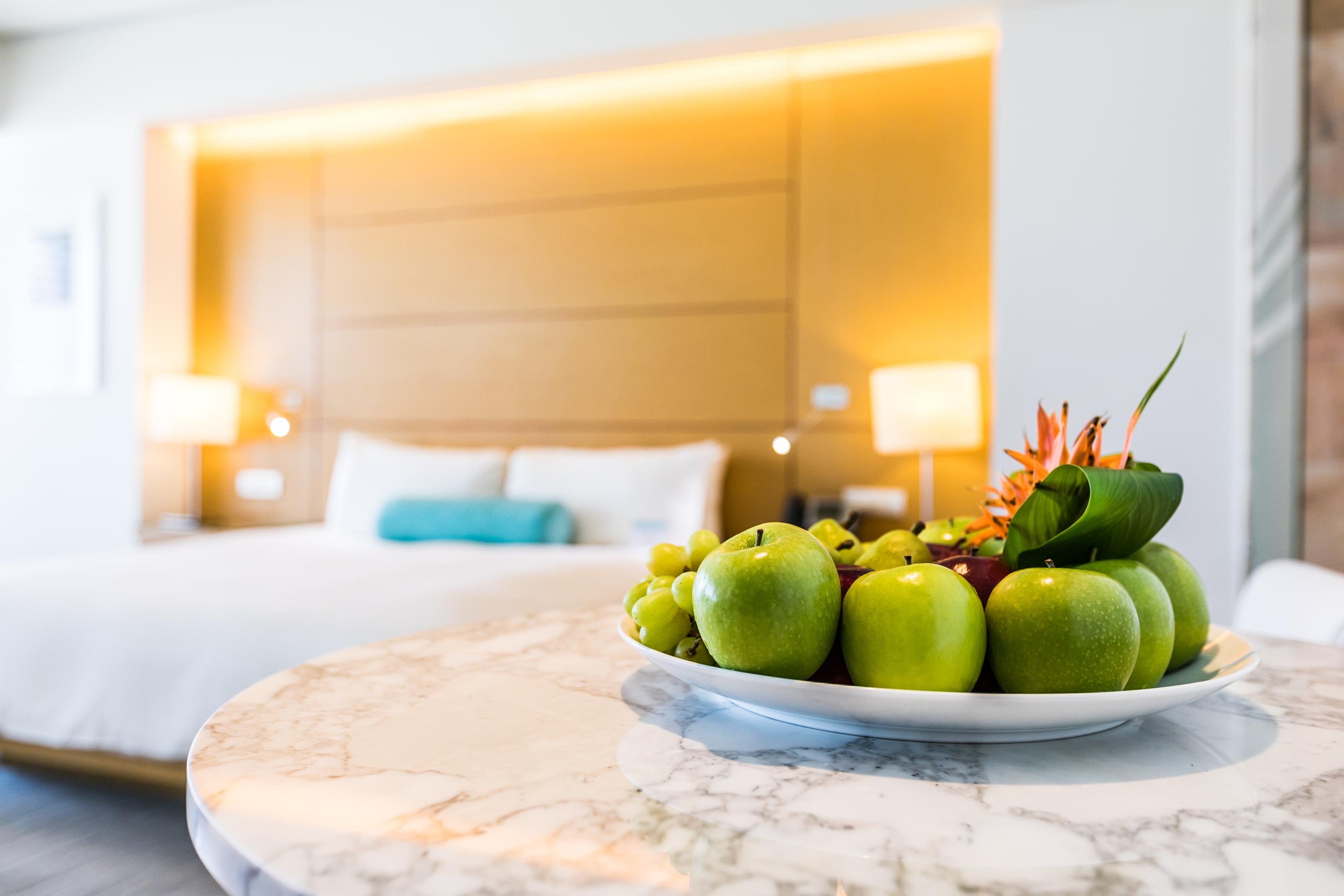 Palacio Mundo Imperial Riviera Diamante Acapulco Ngoại thất bức ảnh A fruit bowl in a hotel room