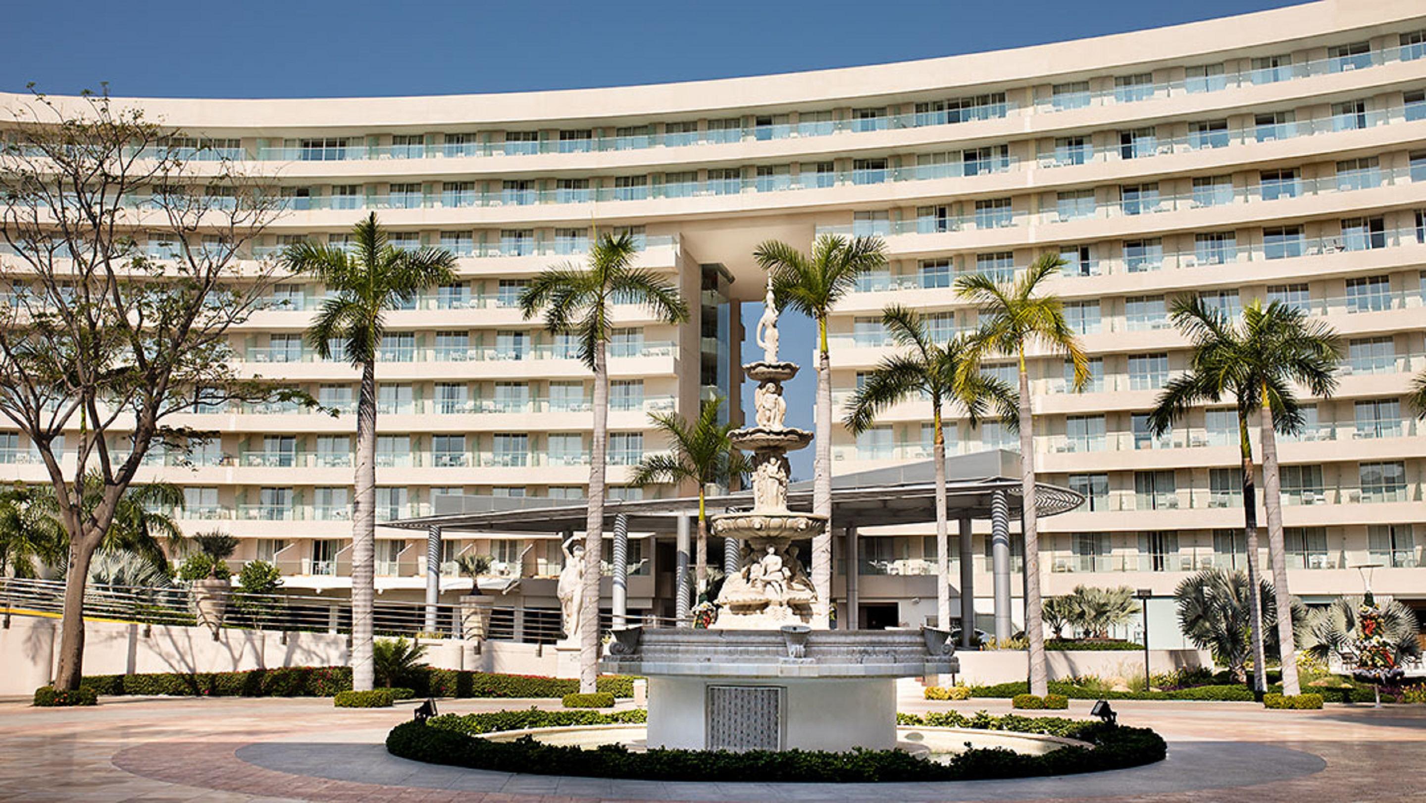 Palacio Mundo Imperial Riviera Diamante Acapulco Ngoại thất bức ảnh The Fontainebleau Hotel